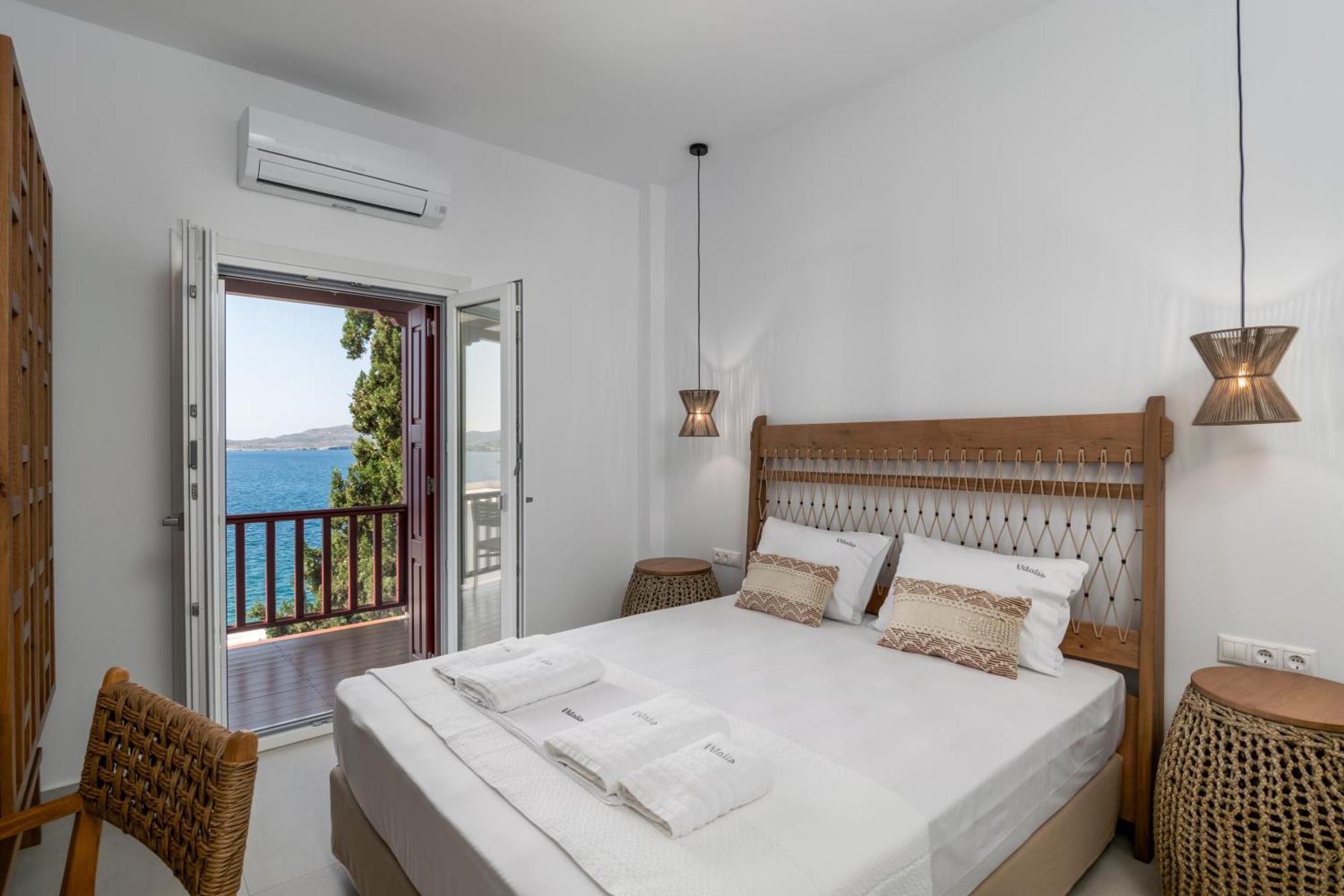 Vitalis Residences - Haven Suites Adamantas  Exterior photo
